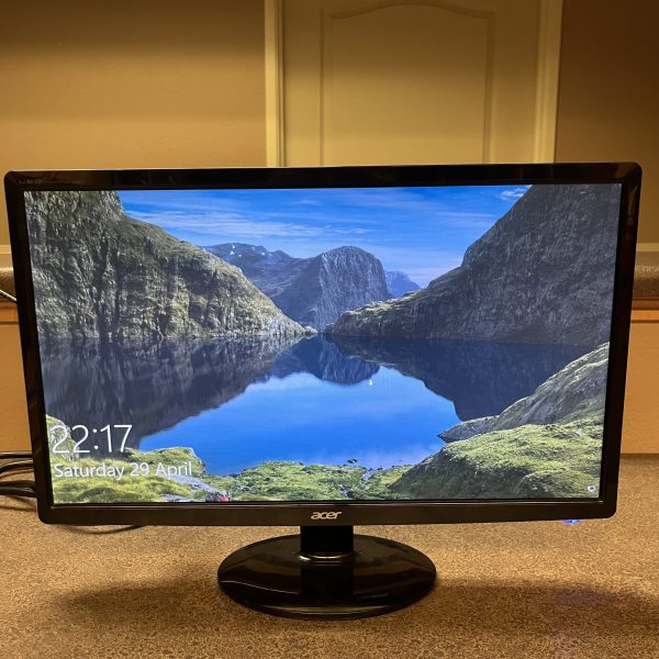 Acer S211HL 24" monitor