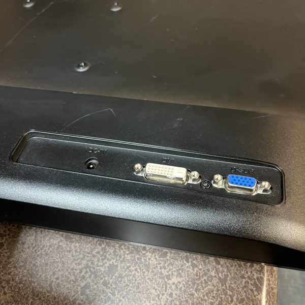 Acer S211HL 24" monitor - Image 2