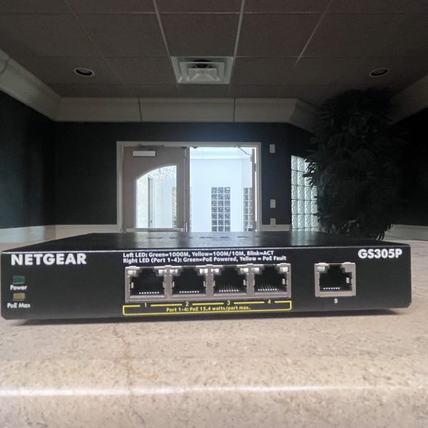 NetGear 5 port Switch - Image 3