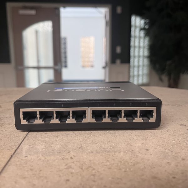 LinkSyS 8 port switch - Image 3