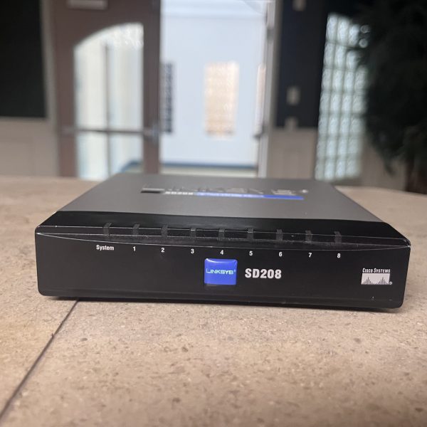 LinkSyS 8 port switch - Image 2