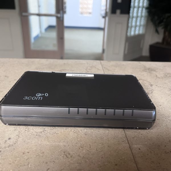 3Com 8 port switch - Image 2