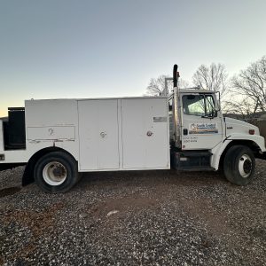 1998 Freighliner FL70 Truck